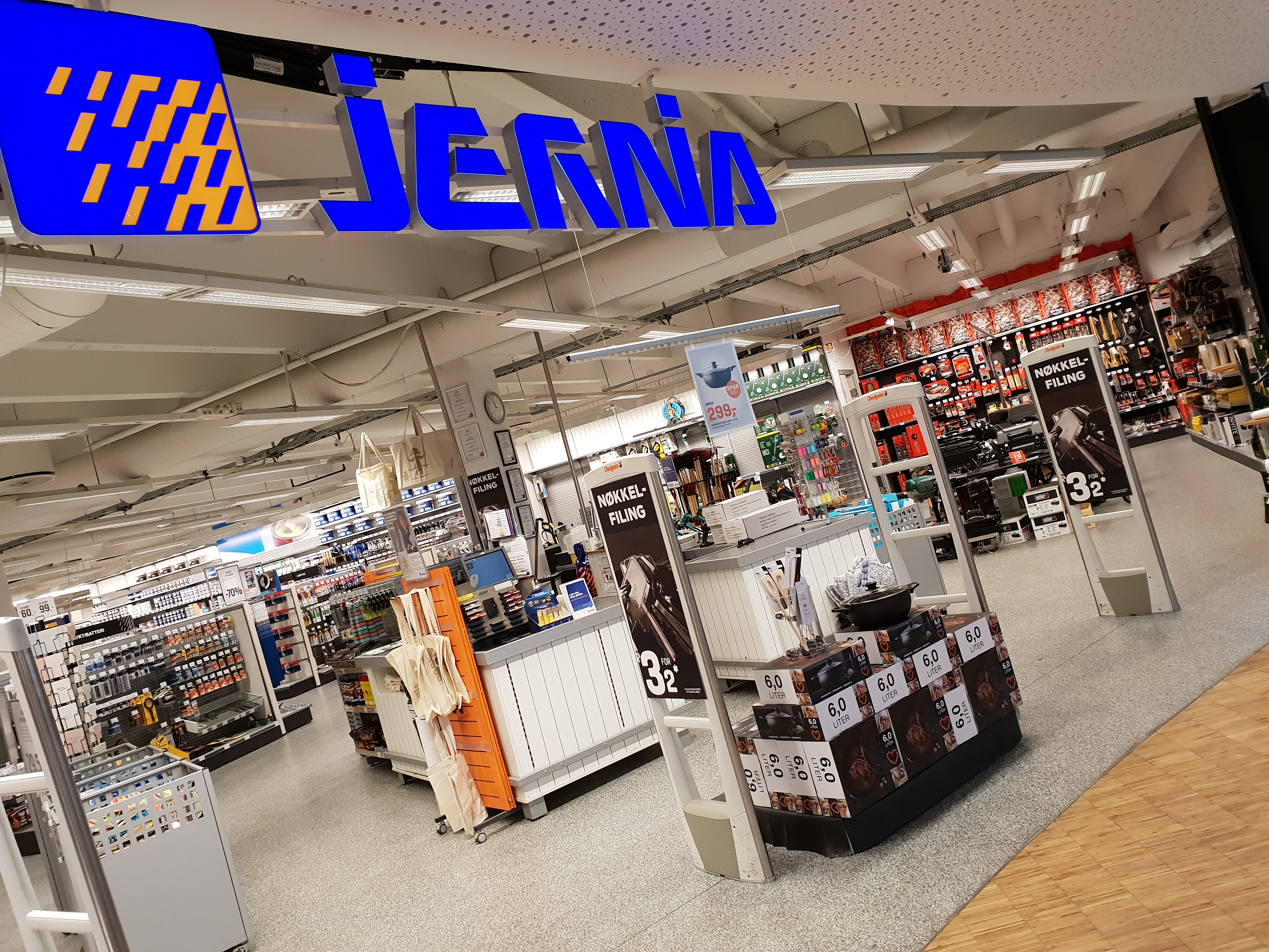 Jernia Metro