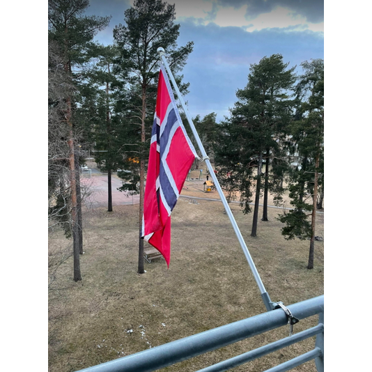 FLAGGHOLDER FOR RØR
